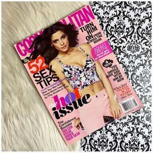 Cosmopolitan : August 2012 : ‘Ashley Greene’ Y2K edition cosmo magazine